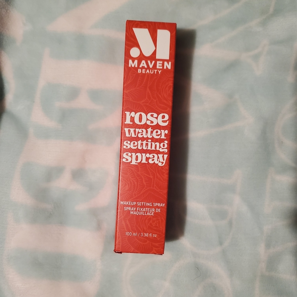 Rose water setting spray